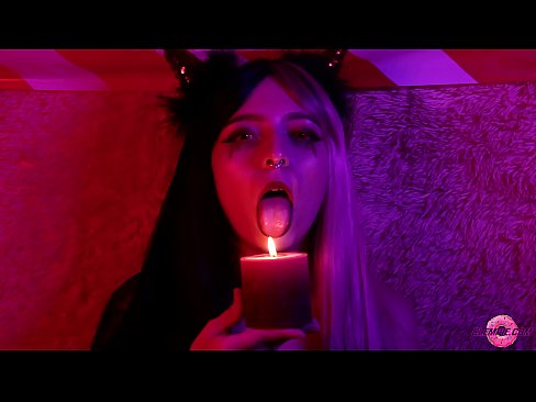 ❤️ Lidenskabeligt blowjob fra sexet succubus med mundfylde ❤ Super sex at da.storestarbucks.top ️